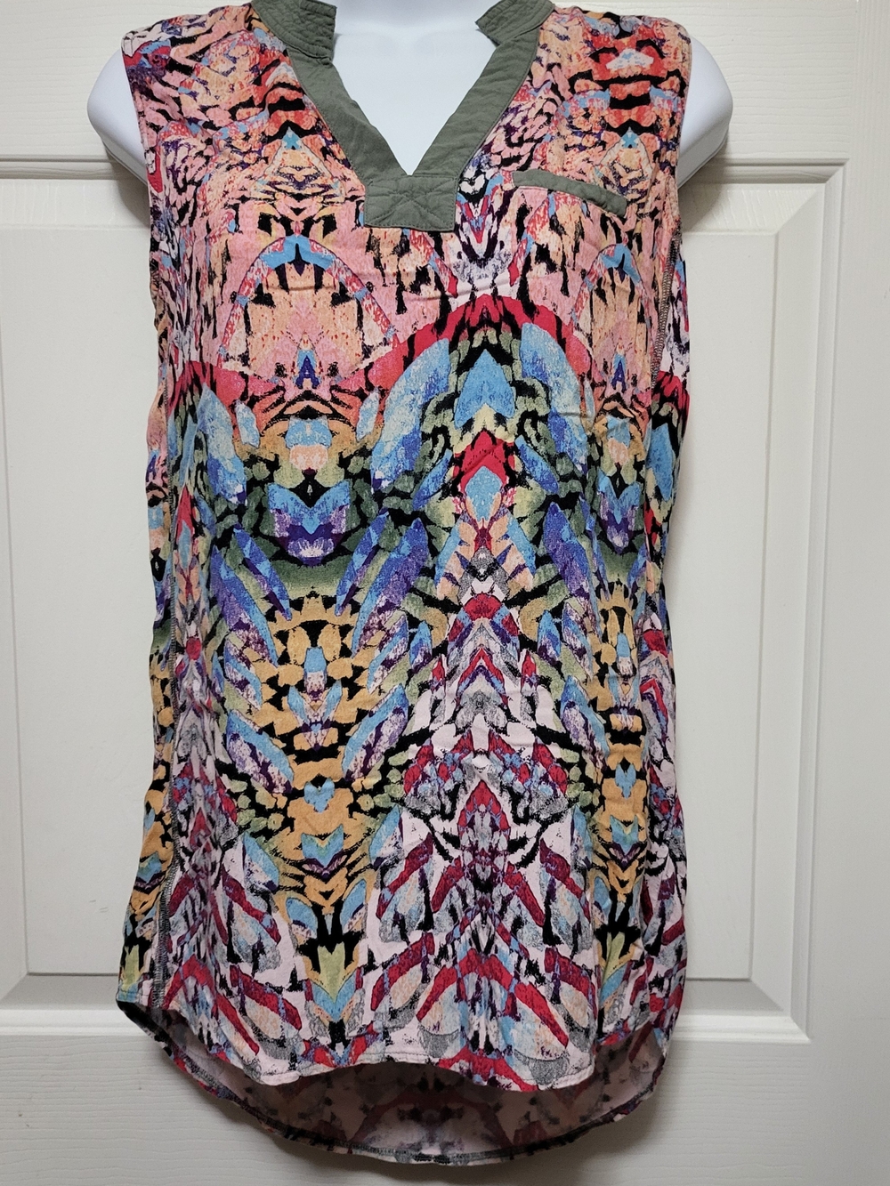 Mavi Multicolor Sleeveless V-Neck Camisole with Olive Trim